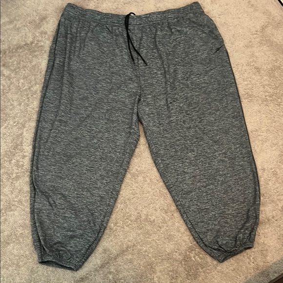 Reebok Other - Size 4XL Reebok Heather Gray Jogging Pants with Black Drawstring.
